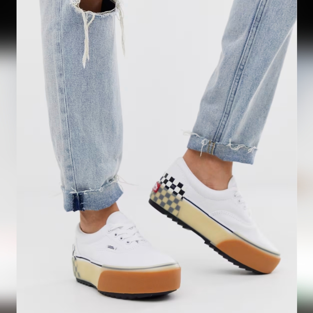 Vans White Low-Top Sneakers with Checkerboard and Gradient Platform